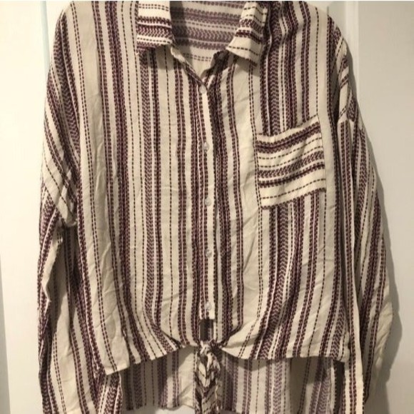 NEW Grace Brand, Lizard Thicket Boutique Button Down Tie Blouse size medium - Picture 1 of 5